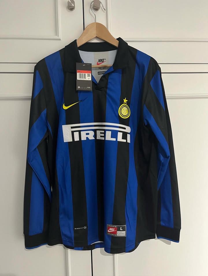 CAMISOLA INTER DE MILÃO RETRO MANGA LONGA SIMEONE