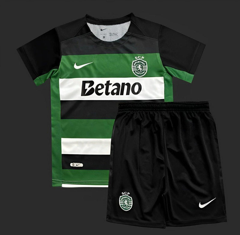 CAMISOLA SPORTING LISBOA I 24/25 CONJUNTO INFANTIL